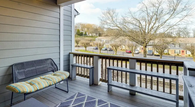 Апартаменты 6 Mi to Broadway: Nashville Townhome w/ Balcony!