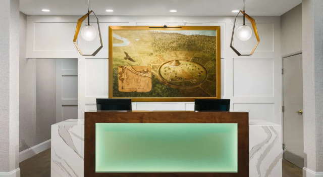 The Bluff Savannah Historic District, Tapestry by Hilton, Забронировать Отель Отели Саванны 3 звезды, рядом с Монументальная объединённая методистская церковь Весли, 3*