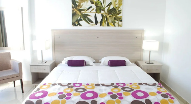 Frixos Suites Hotel Apartments