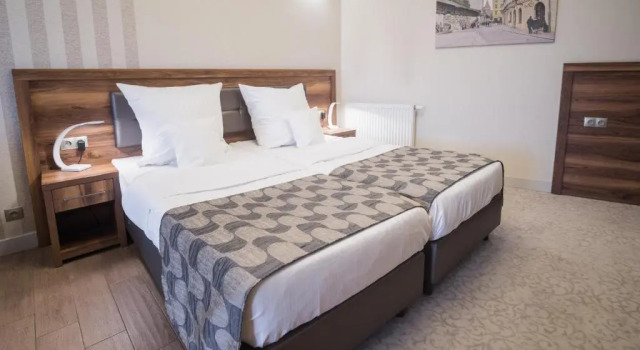 Студия Hotel Miodowa