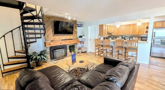 Flying Dutchman 1164 by SummitCove Vacation Lodging
