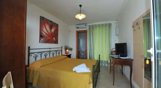 Двухместный номер Deluxe с балконом Agriturismo Tenuta Calitre