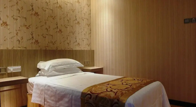 Одноместный номер Deluxe Mandarin Hotel Kota Kinabalu
