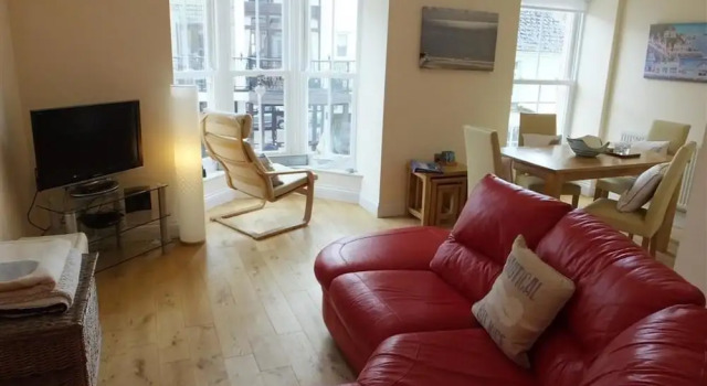 London House Apt. 2, Забронировать Отель Сондерсфут 
