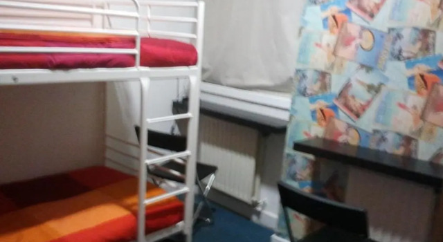 Кровать в общем номере (женский номер) Hostels Meetingpoint