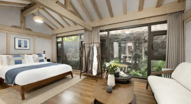 Семейный люкс с 2 комнатами Tengchong Nansu Banshanli Private Tang Hot Spring Homestay