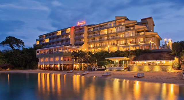 Sandals Ochi Beach Resort, Забронировать Курортный отель Очо-Риос Ocho Rios Coast