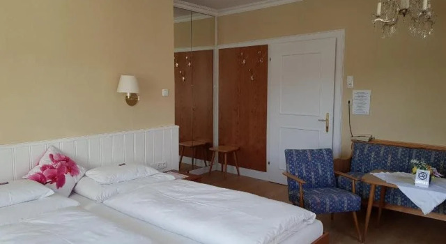 Hotel - Garni Stabauer, Book Hotel Mondsee 