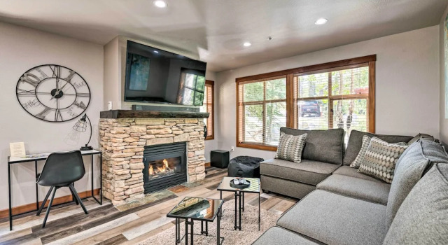 Апартаменты с 2 комнатами с балконом Solitude Mountain Resort Condo at Lift Base!