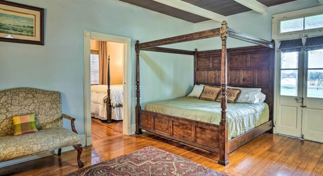 Коттедж Vintage Louisiana Vacation Rental Home