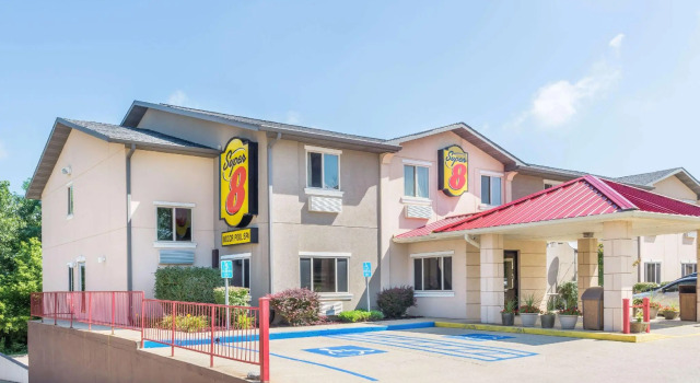 Номер Standard Super 8 by Wyndham Bloomington University Area