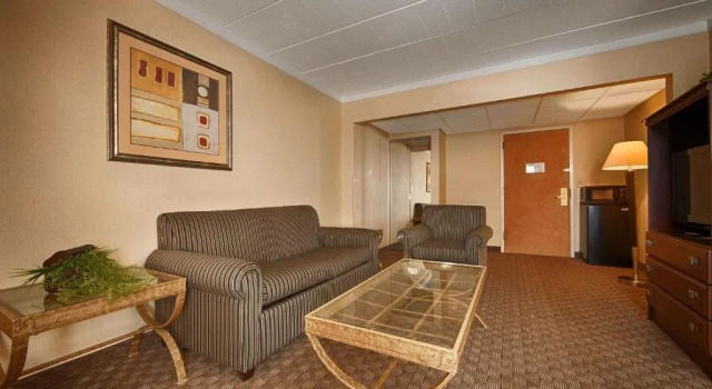 Люкс Best Western Hazlet Inn