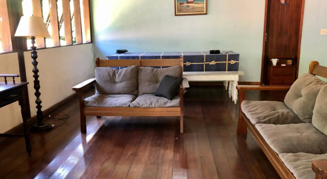 Casa da mata com piscina natural em condomínio, Забронировать Отель Отели штата Рио-де-Жанейро с парковкой, Парковка