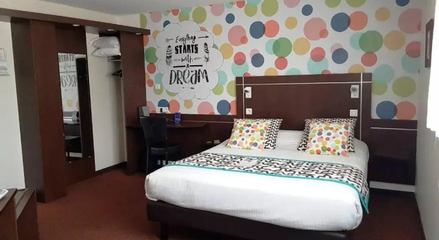 Четырёхместный номер Standard Logis Boutique Hotel Novalis