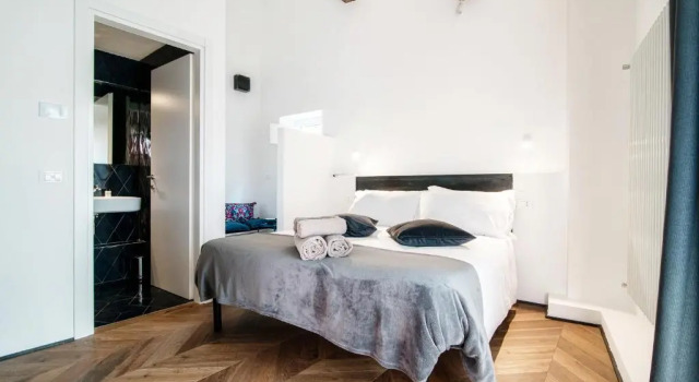 Номер Deluxe Caesar Suites by "The House Of Travelers"