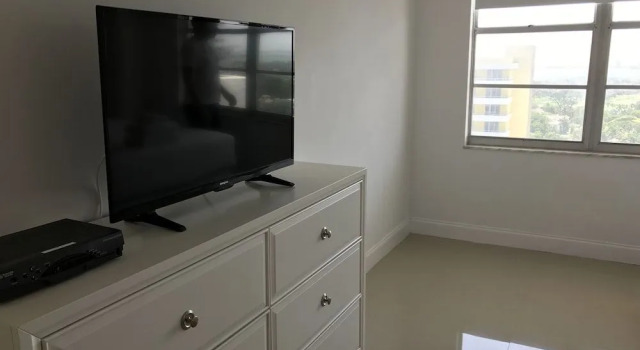 Apartments OP by Design Suites Miami, Varaa Huoneisto Hotellit Miami Beach uima-altaalla, Uima-allas