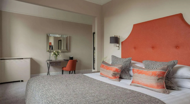 Oatlands Park Hotel