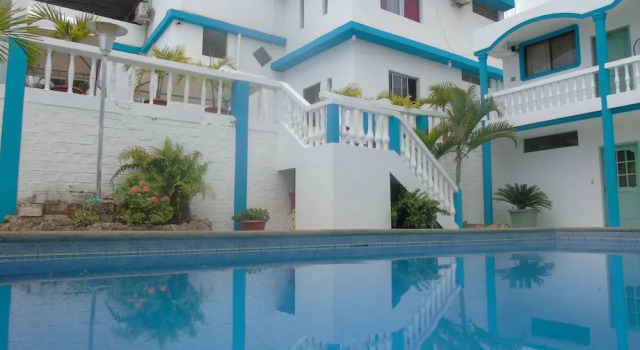 HOSTAL PIAZZOLLA, Prenota Hotel Manta Manabi, vicino a Tarqui Beach