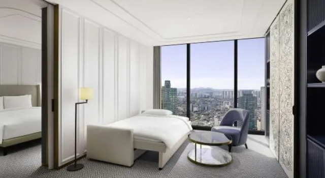 Семейный люкс Prestige с видом на озеро Sofitel Ambassador Seoul Hotel & Serviced Residences