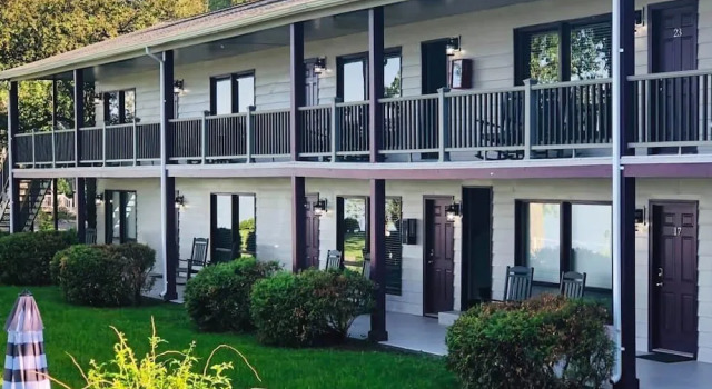 Plum Point Lodge, Rezerwuj Hotel Himrod Finger Lakes