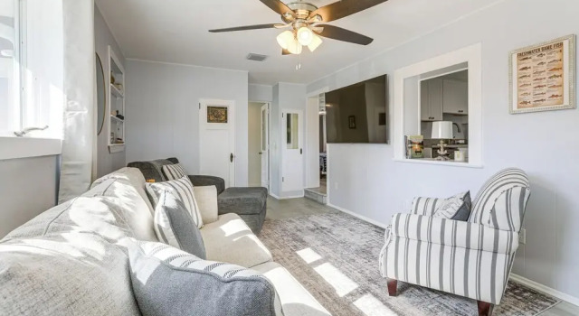 Boat Dock & Yard: Waterfront Okeechobee Retreat