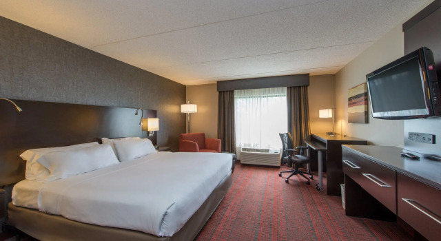 Двухместный номер Standard Holiday Inn Express Hotel & Suites Auburn by IHG