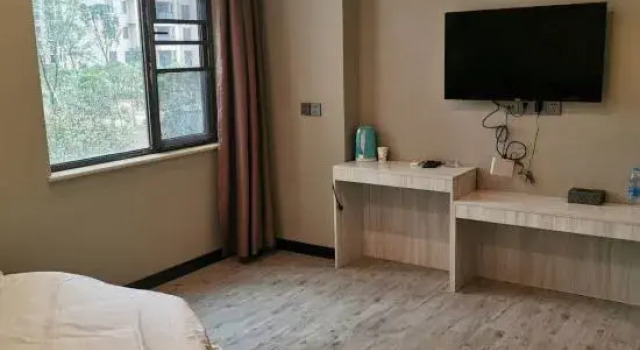 Huilong Hotel, Prenota Hotel Hotel a Suizhou con parcheggio, Parcheggio