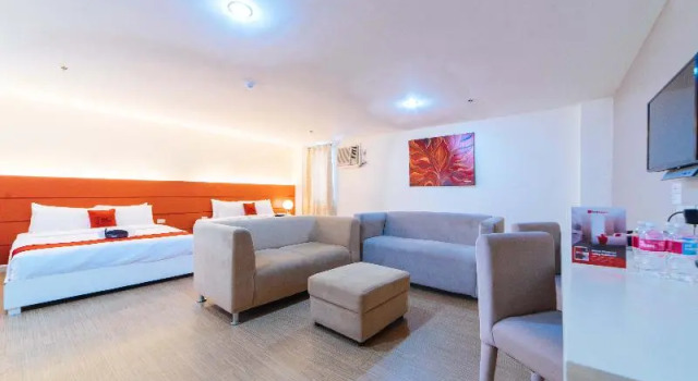 Двухместный номер Executive RedDoorz Plus at Hotel Metro Kalibo