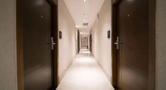 Youranju Hotel (Exhibition Center), Rezerwuj Hotel Hotele w Shenzhen z parkingiem, Parking