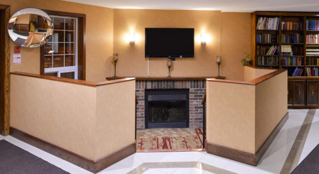 Howard Johnson Inn Trenton, Varaa Hotelli Quinte West Ontario