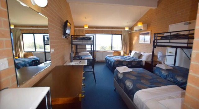 Семейный номер Deluxe Alpine Resort Motel