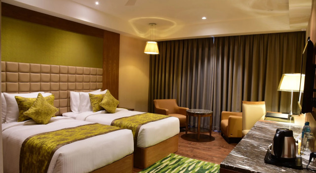 Lemon Tree Hotel Siliguri, Buchen Sie Hotel Shiliguri Westbengalen