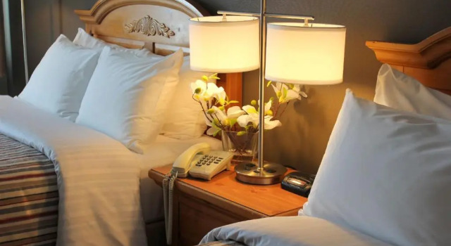 Четырёхместный номер Standard с видом на город Confederation Place Hotel