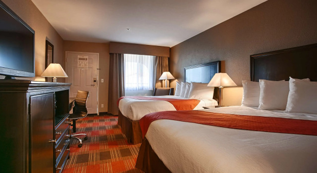 Четырёхместный номер Standard Best Western Willows Inn