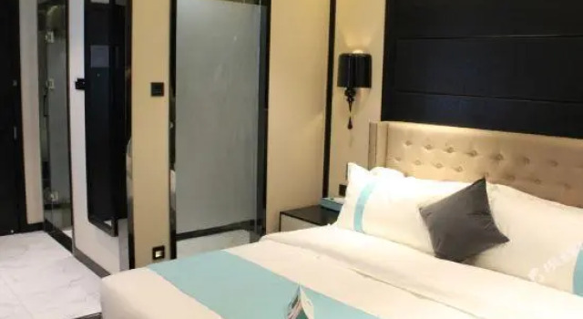 Xana Hotelle· Shijiazhuang Yaqing Street, Book Hotel Shijiazhuang Hebei