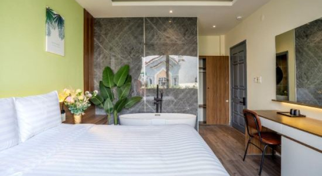 Люкс La Phan Huy Ich Hotel
