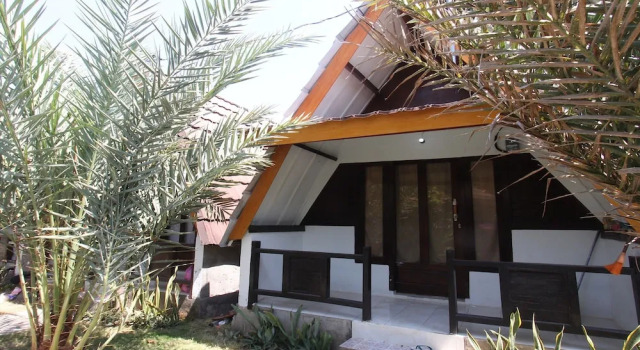 OYO Life 93125 Kos Bale Lumbung Syariah, Book Hotel Billige hoteller i Tanjung