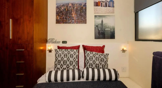 Апартаменты Quayside Waterfront Apartment