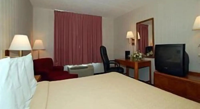 Номер Standard Travelers Inn