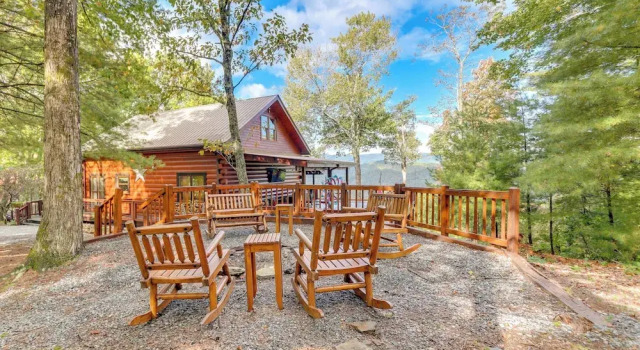 Коттедж Cozy Cherry Log Cabin w/ Hot Tub & Mountain Views!