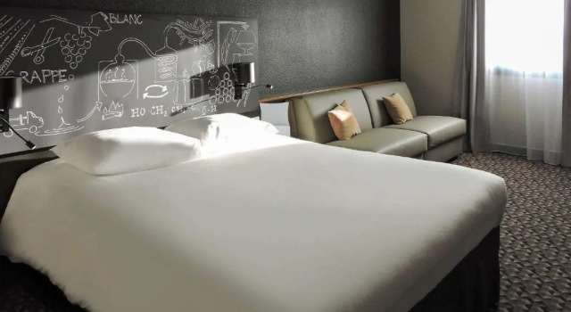 Семейный номер Standard Ibis Styles Cognac