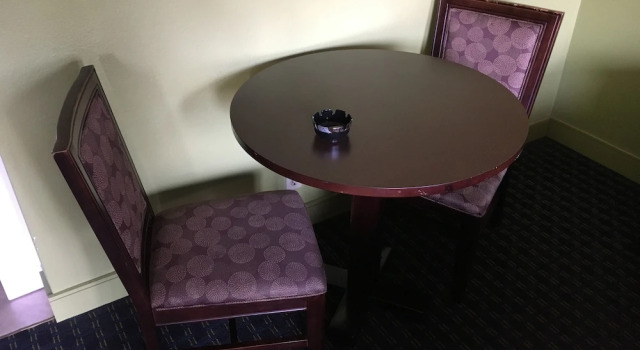 Полулюкс Del Amo Inn