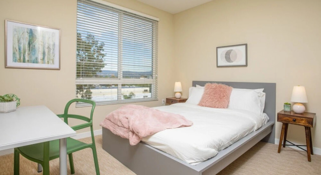 Irvine Deluxe Design Suites by A