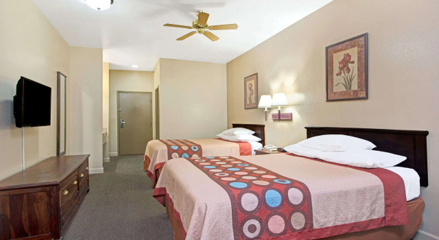 Super 8 St. Louis Airport, Book Hotel Woodson Terrace Missouri