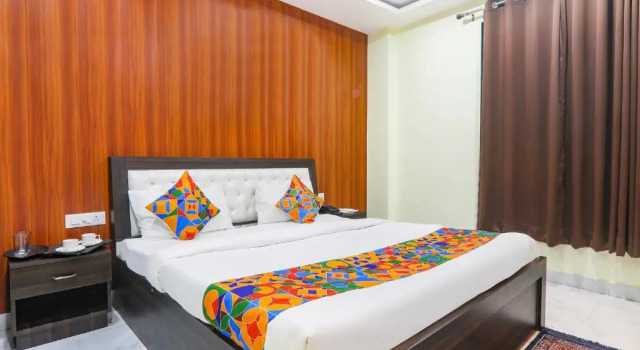 FabHotel SRG Inn