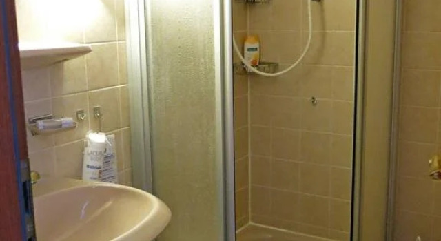 Hotel Schwarzwälder Hof, Забронировать Отель Бад-Беллинген Markgräflerland, рядом с Гольф-курорт Drei Thermen