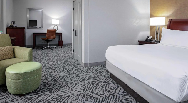 Двухместный номер Deluxe DoubleTree by Hilton Hotel & Executive Meeting Center Omaha-Downtown