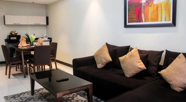Полулюкс Brentwood Suites