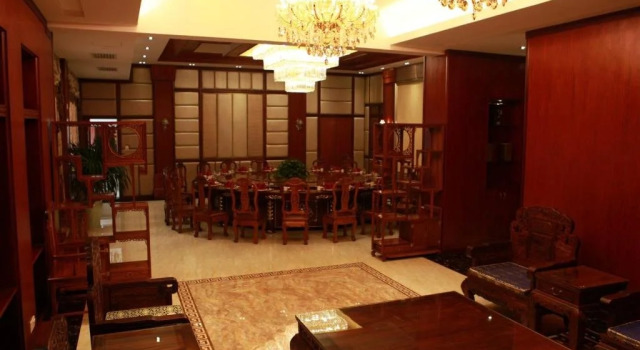 Dongxing Donghai Hotel, Rezerwuj Hotel Dongxing Guangxi