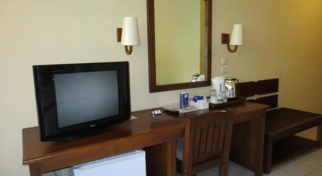 Трёхместный номер Standard Besakih Beach Hotel